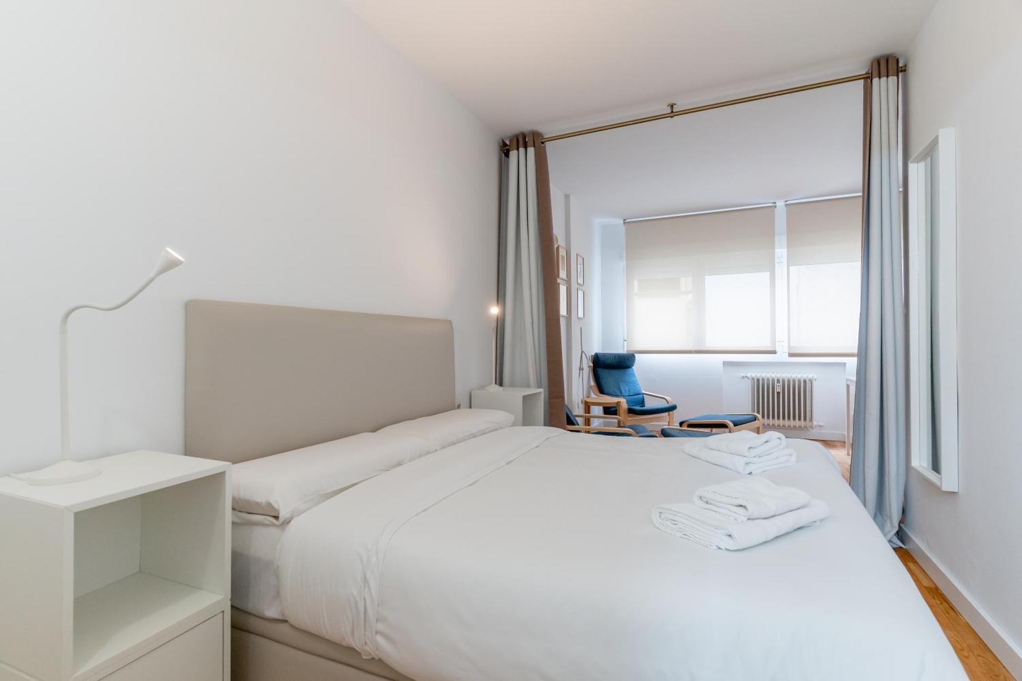 Cozy And Bright-1Bedroom 1Bathroom-Las Letras Madrid Bagian luar foto