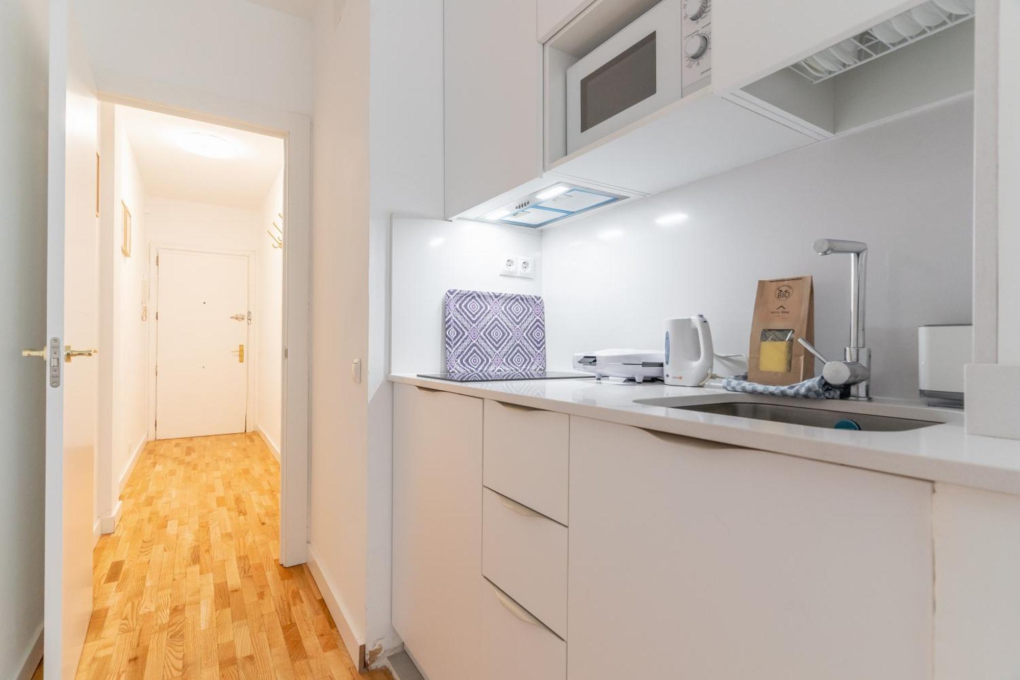 Cozy And Bright-1Bedroom 1Bathroom-Las Letras Madrid Bagian luar foto
